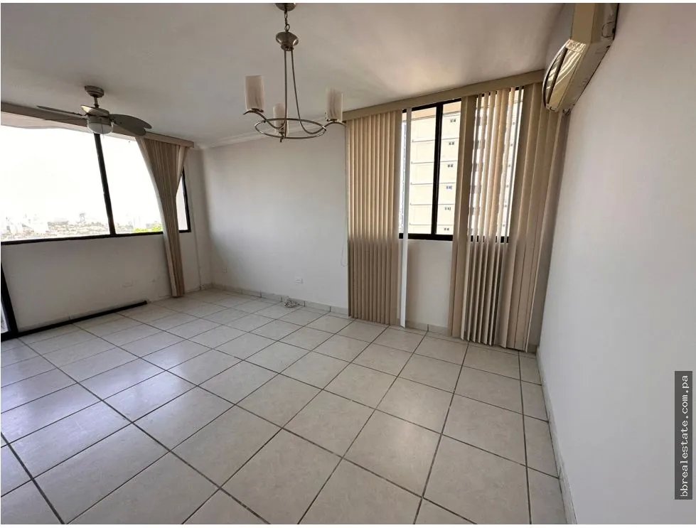 Apartment for sale in Villa de las Fuentes