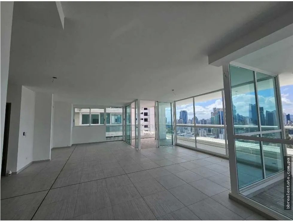 Apartment for sale in Calle 50