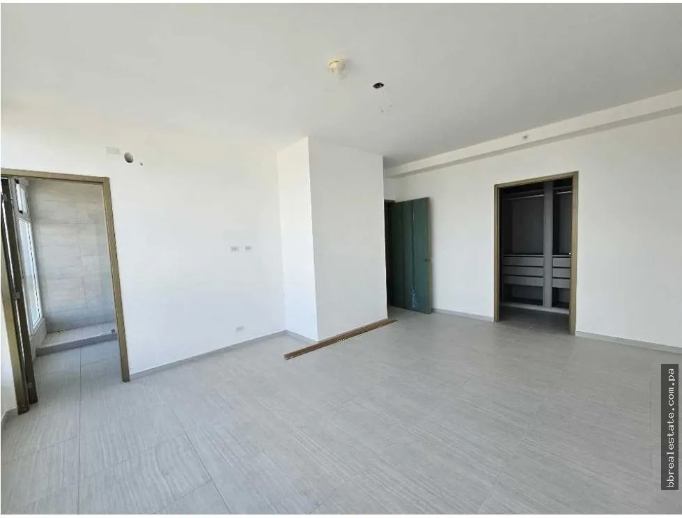 Apartment for sale in Calle 50
