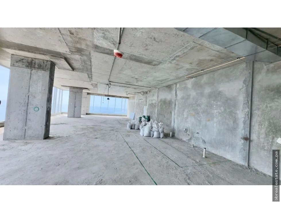 Venta de oficina en Obra Gris, Avenida Balboa