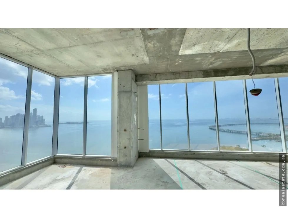 Venta de oficina en Obra Gris, Avenida Balboa