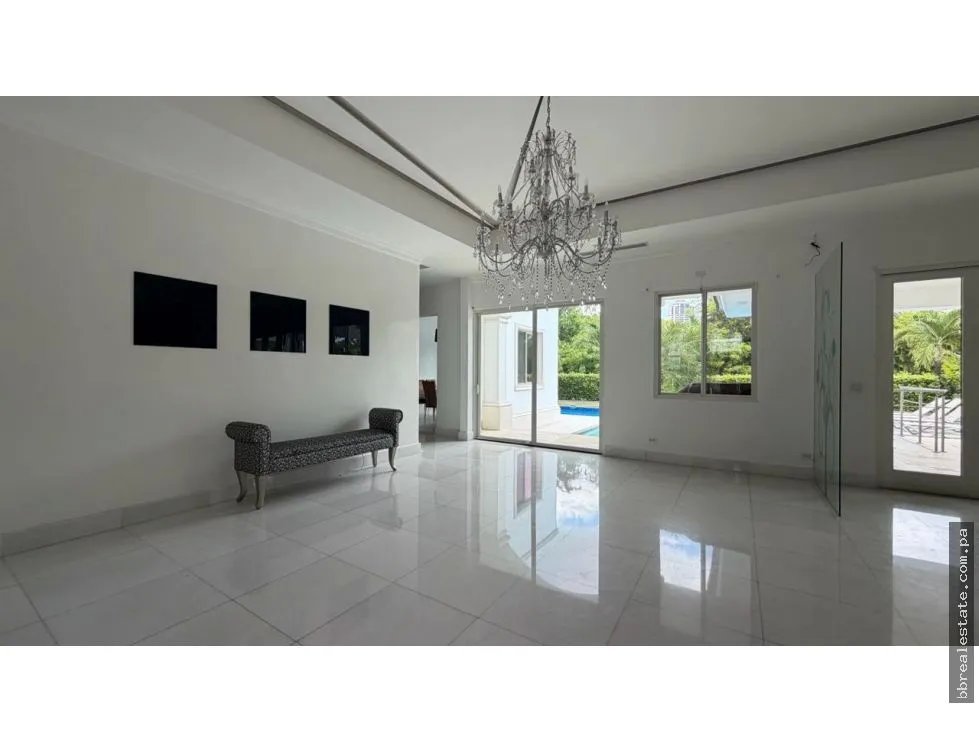 Venta de casa en Santa Maria