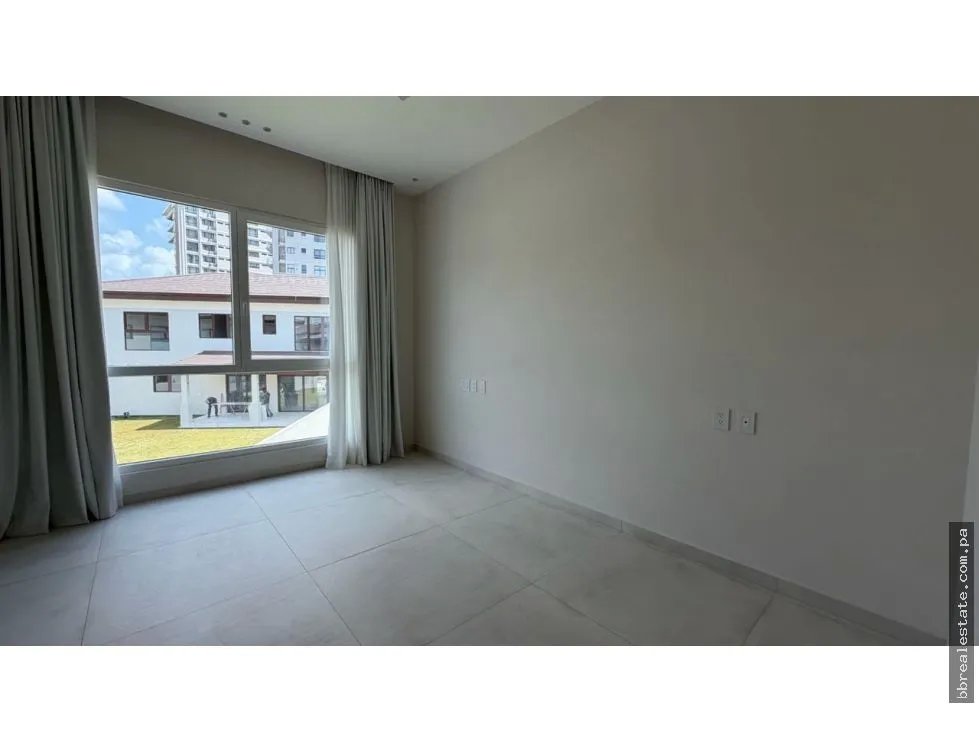 Venta de Casa Unifamiliar en PH The Woods, Santa María