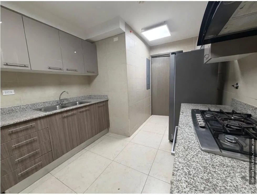 Venta de apartamento en Costa del Este, PH Lumiere