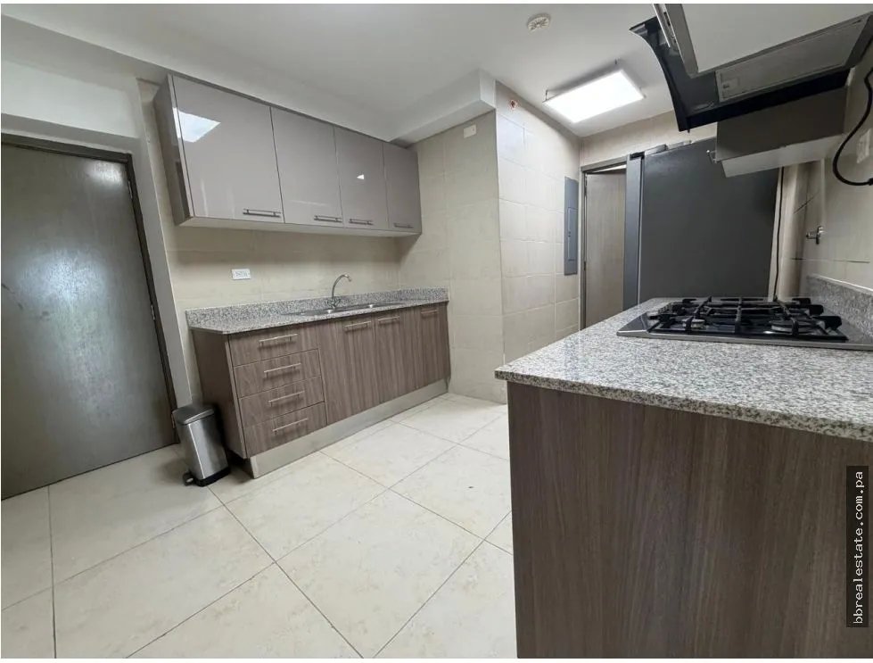 Venta de apartamento en Costa del Este, PH Lumiere