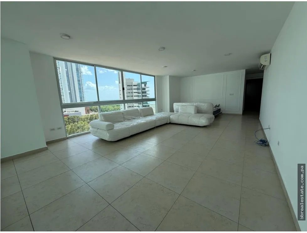 Venta de apartamento en Costa del Este, PH Lumiere