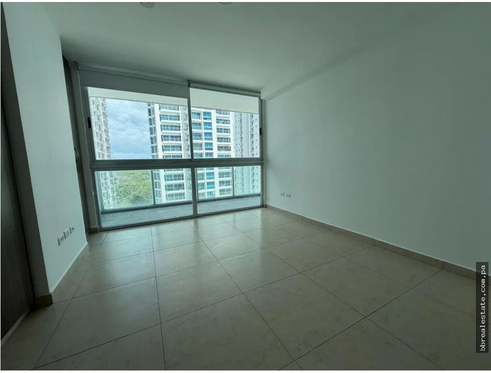 Venta de apartamento en Costa del Este, PH Lumiere