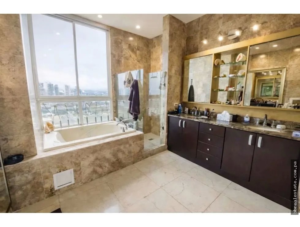 Venta de Apartamento en PH Vitri, Costa del Este