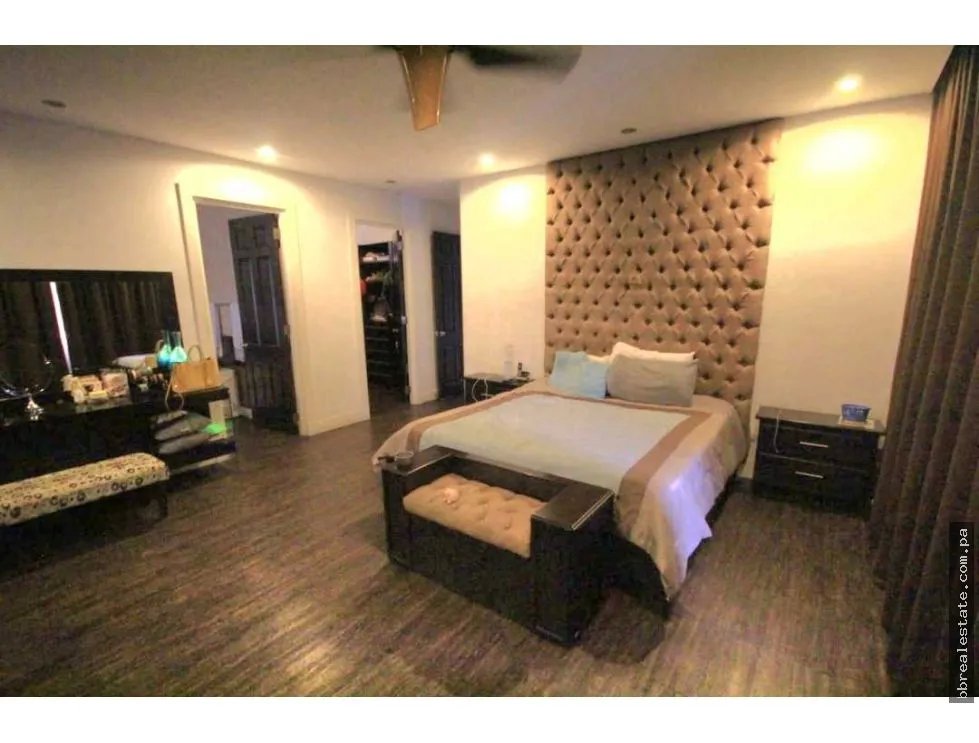 Venta de Apartamento en PH Terranova, Bella Vista