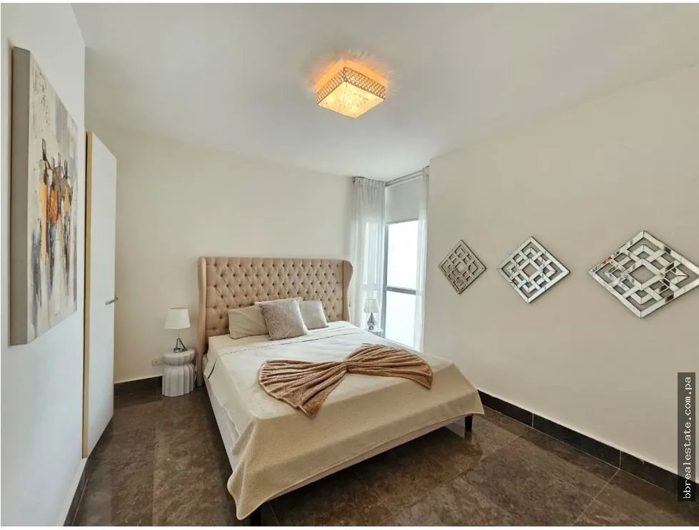 Venta de apartamento en PH Yoo & arts Tower, Avenida Balboa