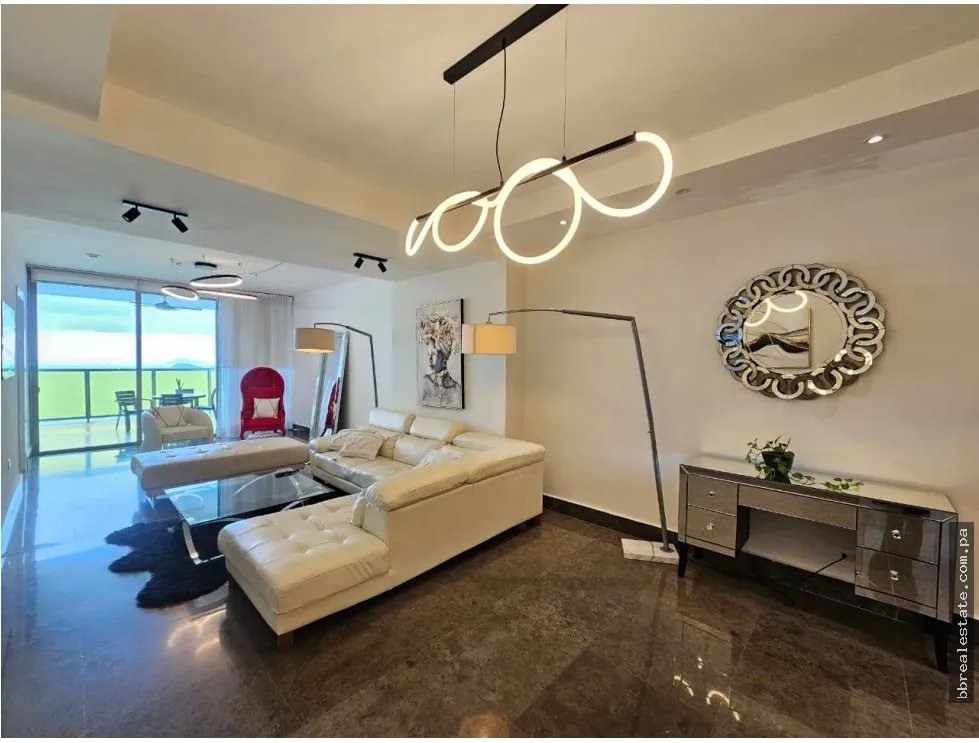 Venta de apartamento en PH Yoo & arts Tower, Avenida Balboa