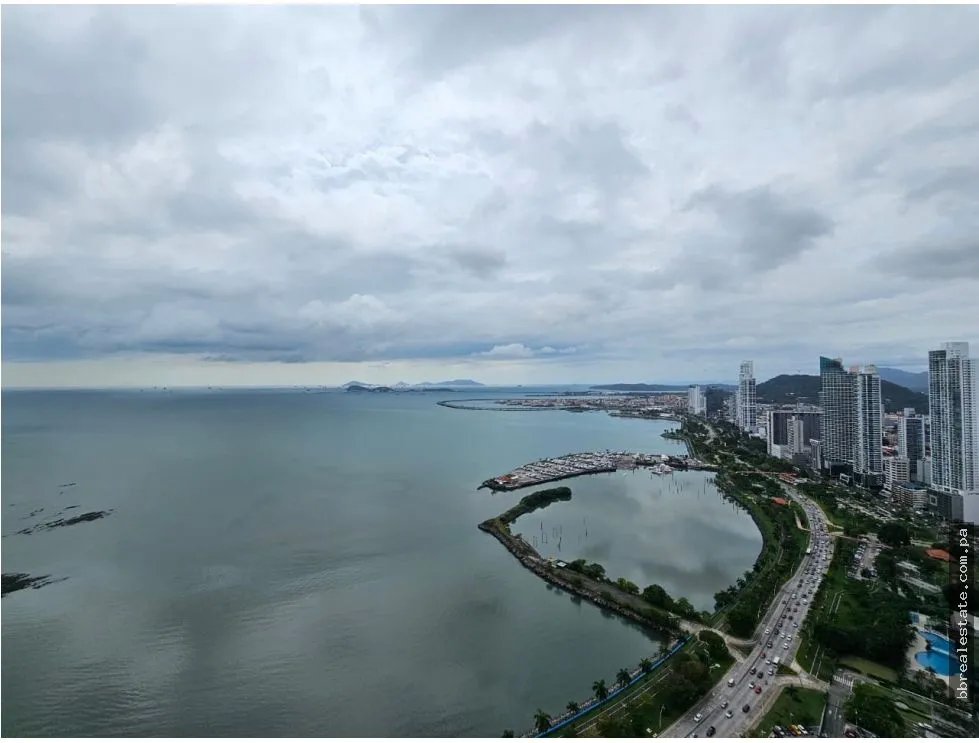 Venta de apartamento en PH Yoo & arts Tower, Avenida Balboa