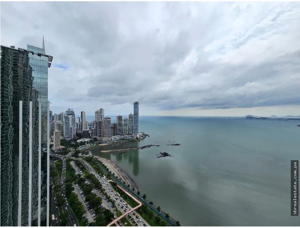 Venta de apartamento en PH Yoo & arts Tower, Avenida Balboa