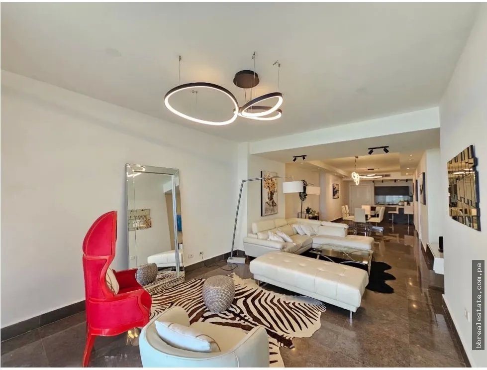 Venta de apartamento en PH Yoo & arts Tower, Avenida Balboa