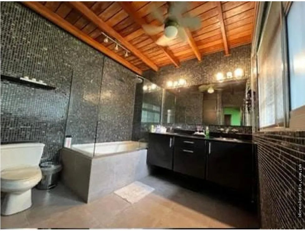 Single Family House for sale in Altos del Golf