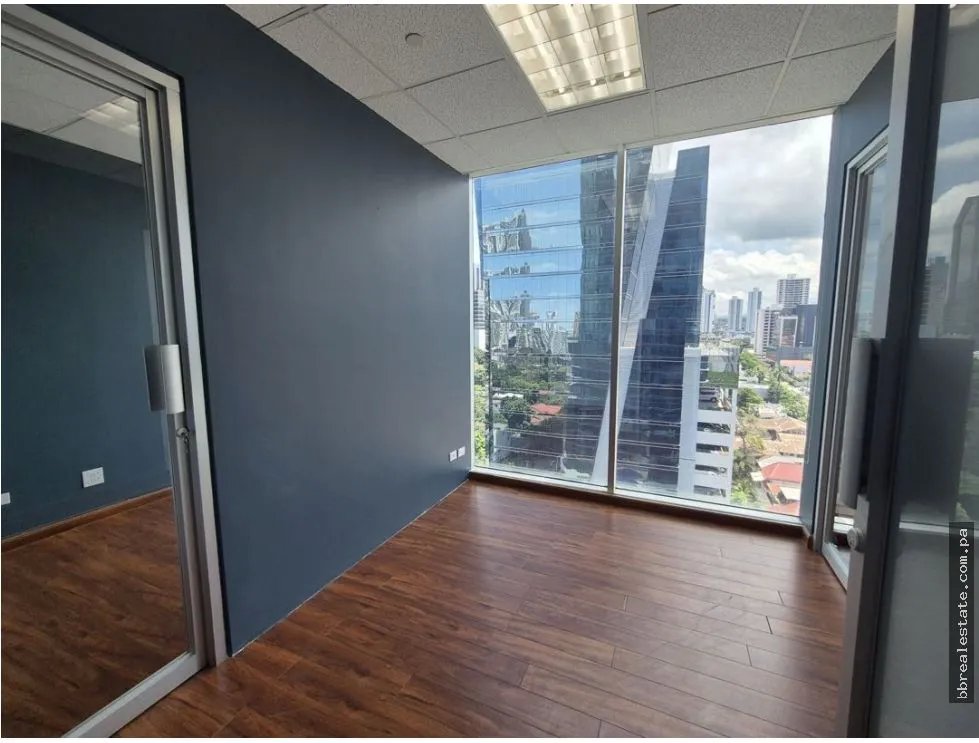 Office for rent in Calle 50