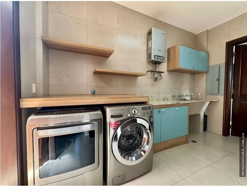 Single Family House for sale in Santa Maria