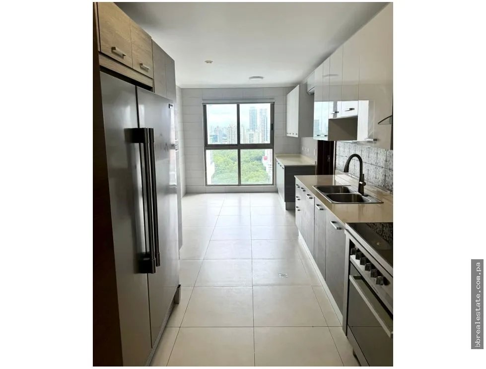 Venta de apartamento en Costa del Este, PH ParkLane