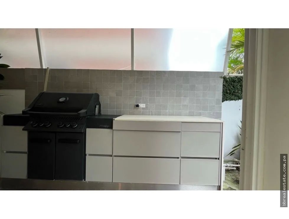 Venta de casa en Costa Sur, PH Doral