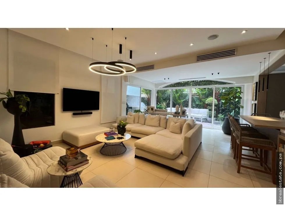 Venta de casa en Costa Sur, PH Doral