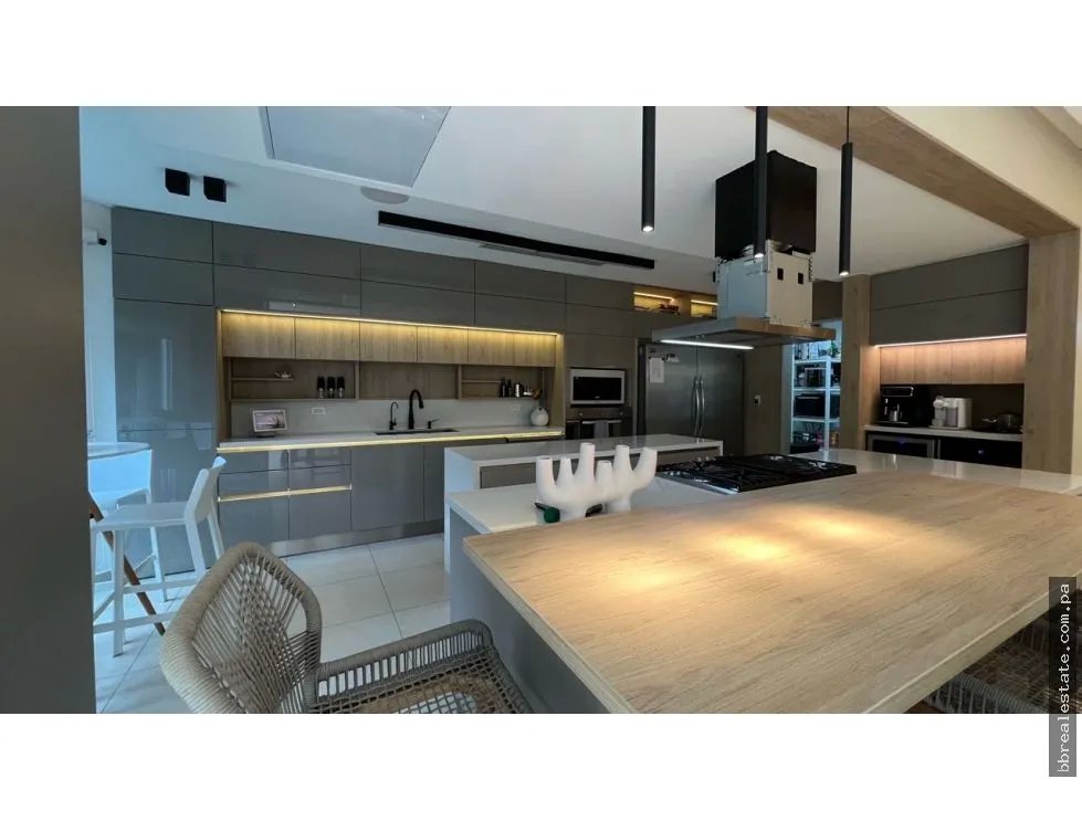 Venta de casa en Costa Sur, PH Doral
