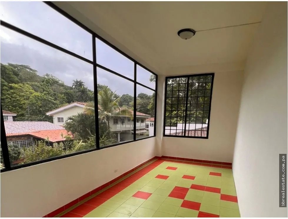 Venta de casa en Llanos de Curundu, Albrook