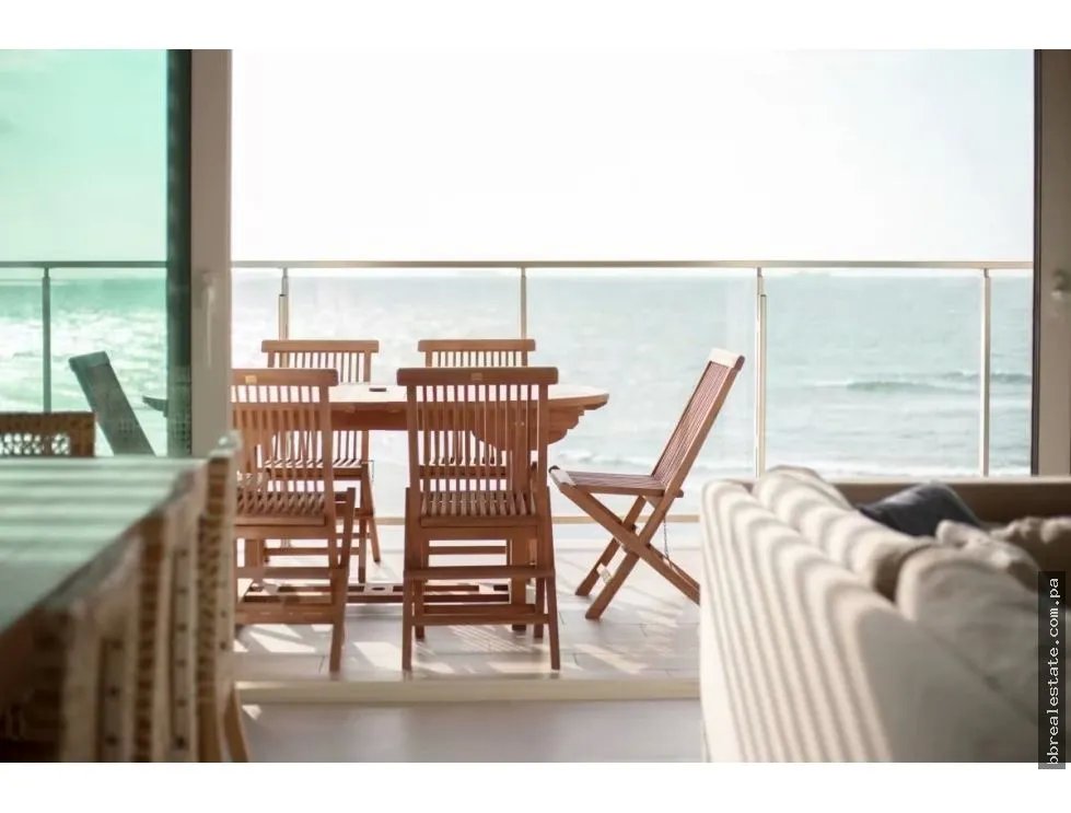 Venta de apartamento en Colón, Playa Escondida
