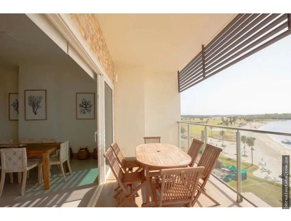 Venta de apartamento en Colón, Playa Escondida