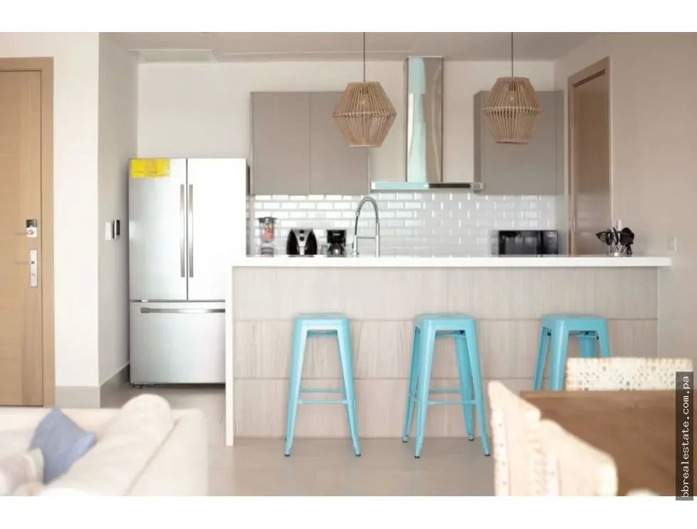 Venta de apartamento en Colón, Playa Escondida