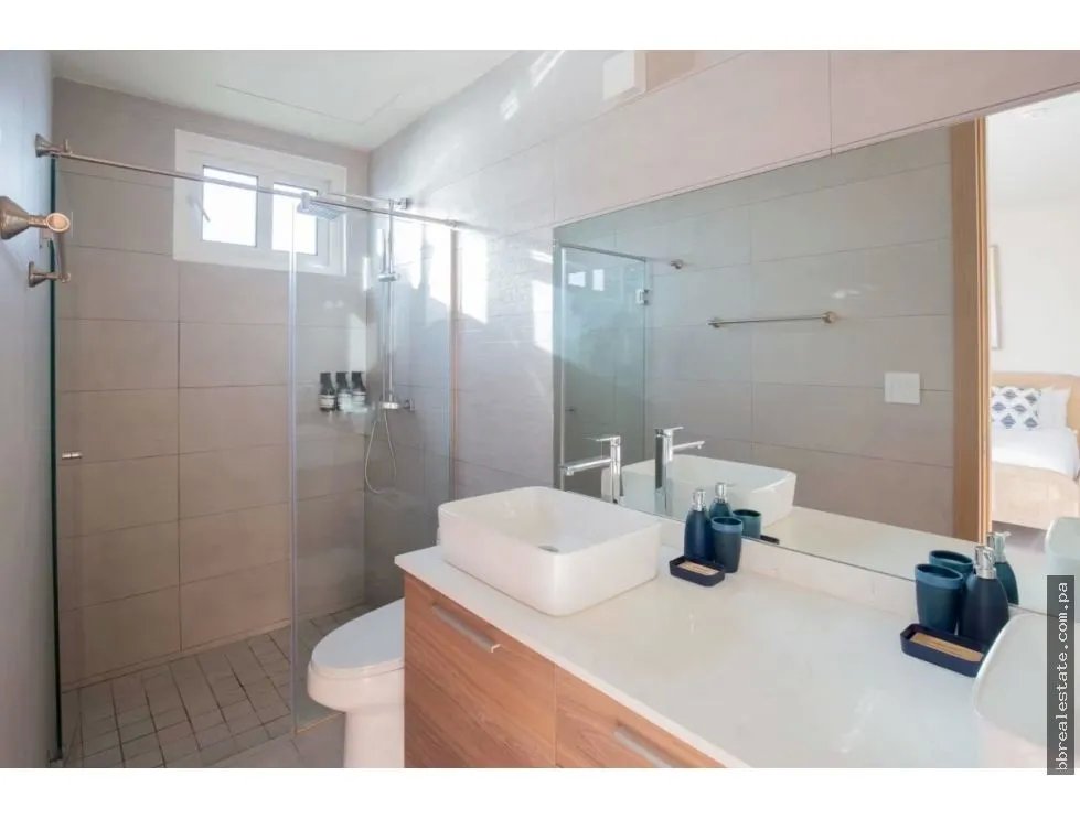 Venta de apartamento en Colón, Playa Escondida