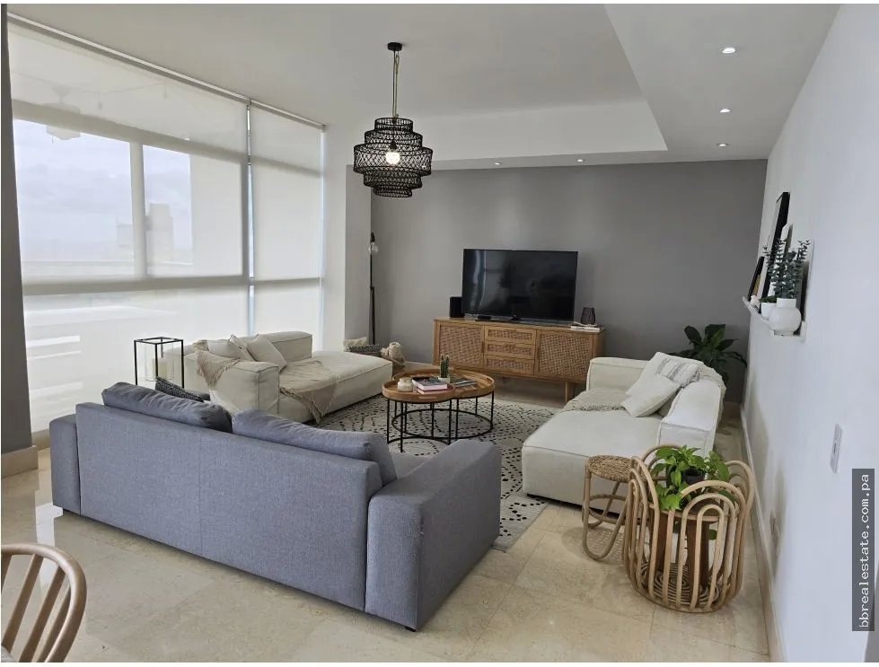 Venta de apartamento en Costa del Este, Panamá, Ph Paramount