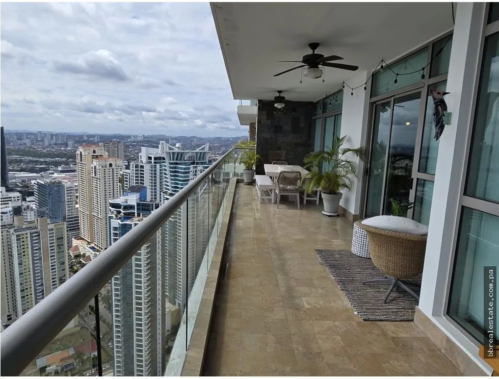 Venta de apartamento en Costa del Este, Panamá, Ph Paramount