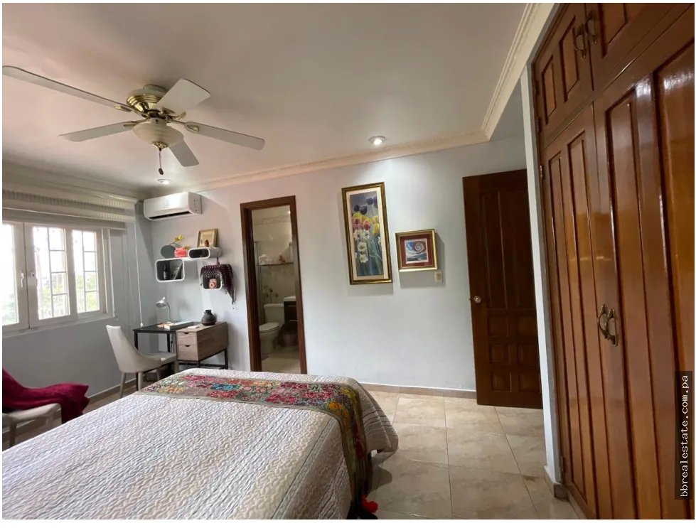 Single Family House for sale in Dos Mares