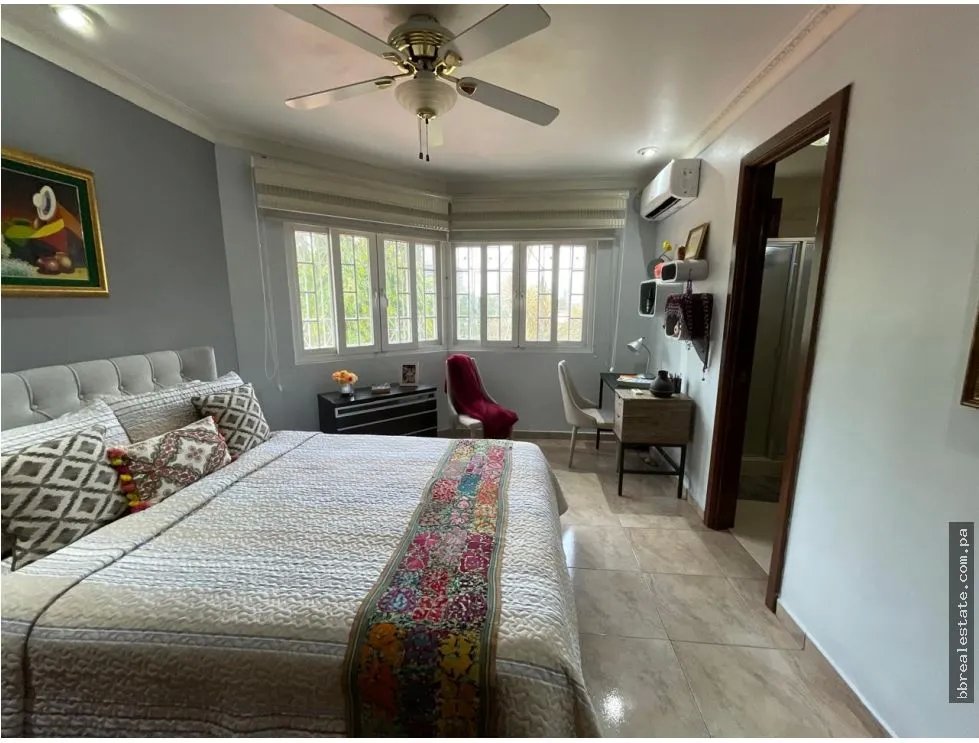 Venta de Casa en Betania, Urbanización 2 Mares