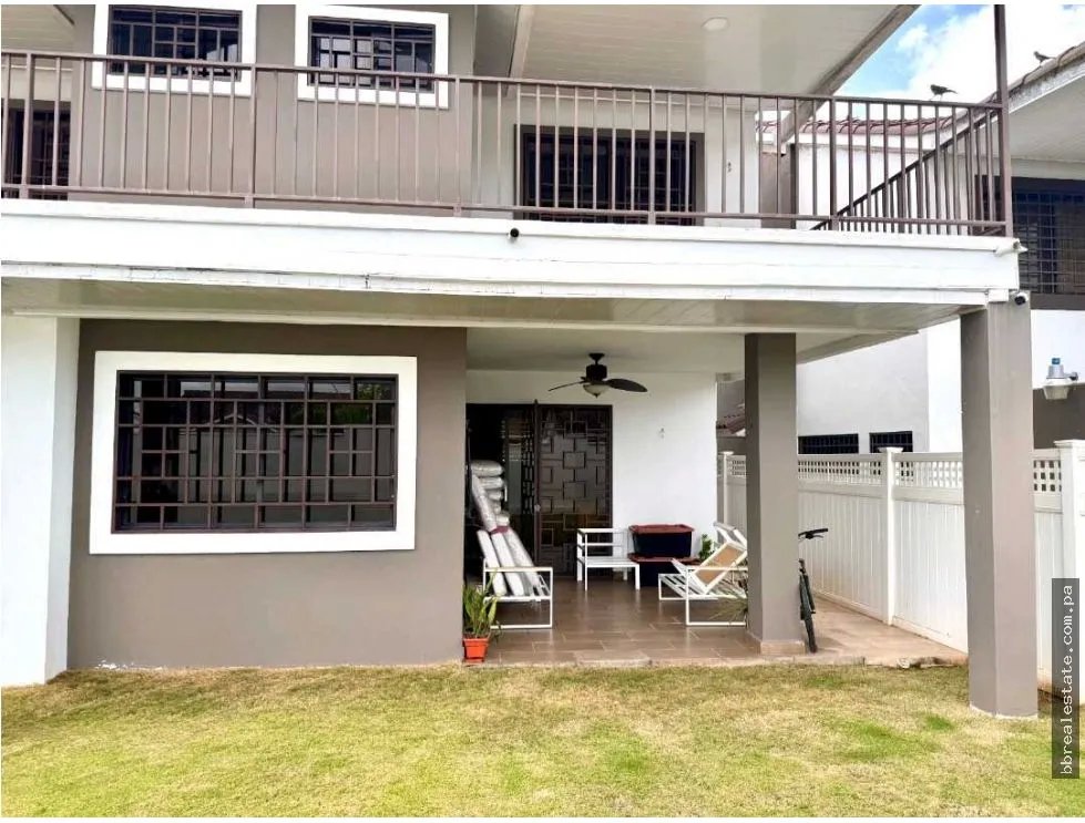 Venta de casa en Ph Olympus, Paseo del norte