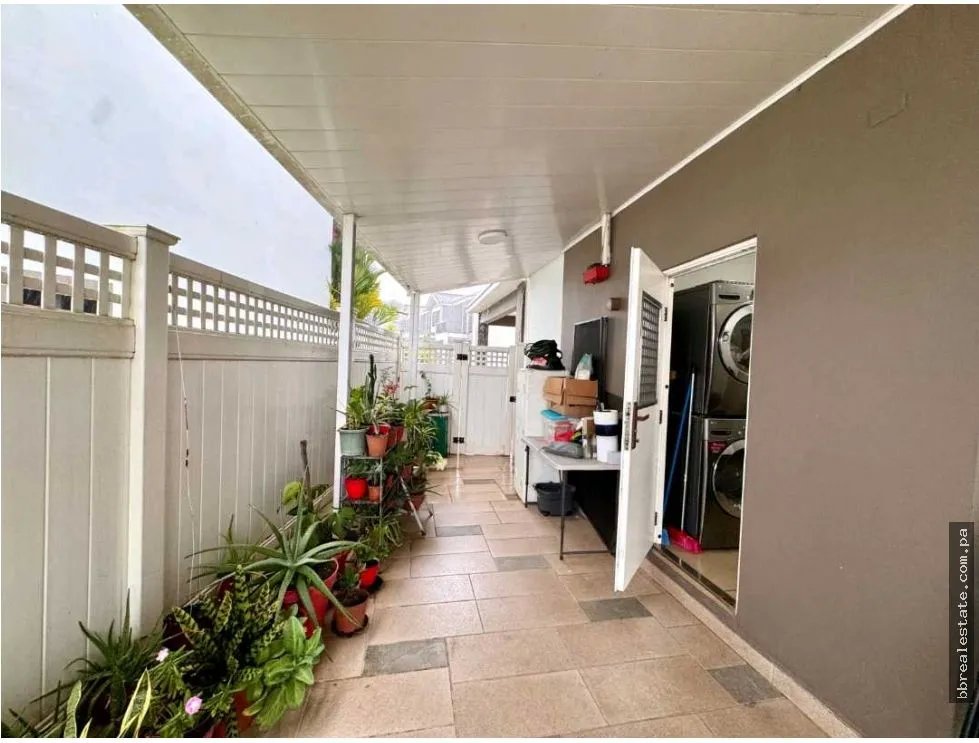 Venta de casa en Ph Olympus, Paseo del norte