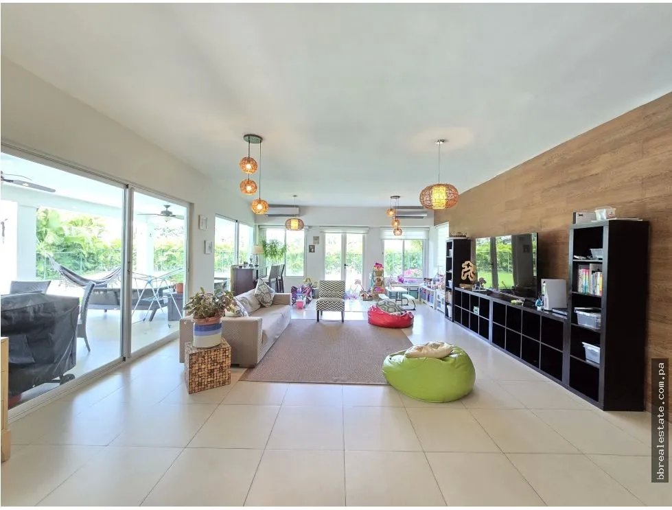 Venta de casa de playa en Rio hato, Bijao Beach Club