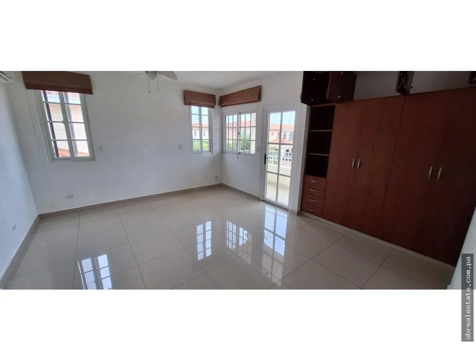 Single Family House for sale in Costa Sur
