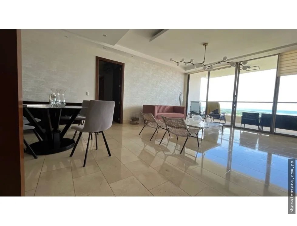 Apartment for sale in Santa Maria