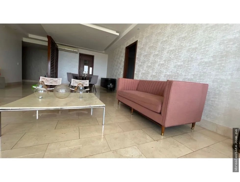Apartment for sale in Santa Maria