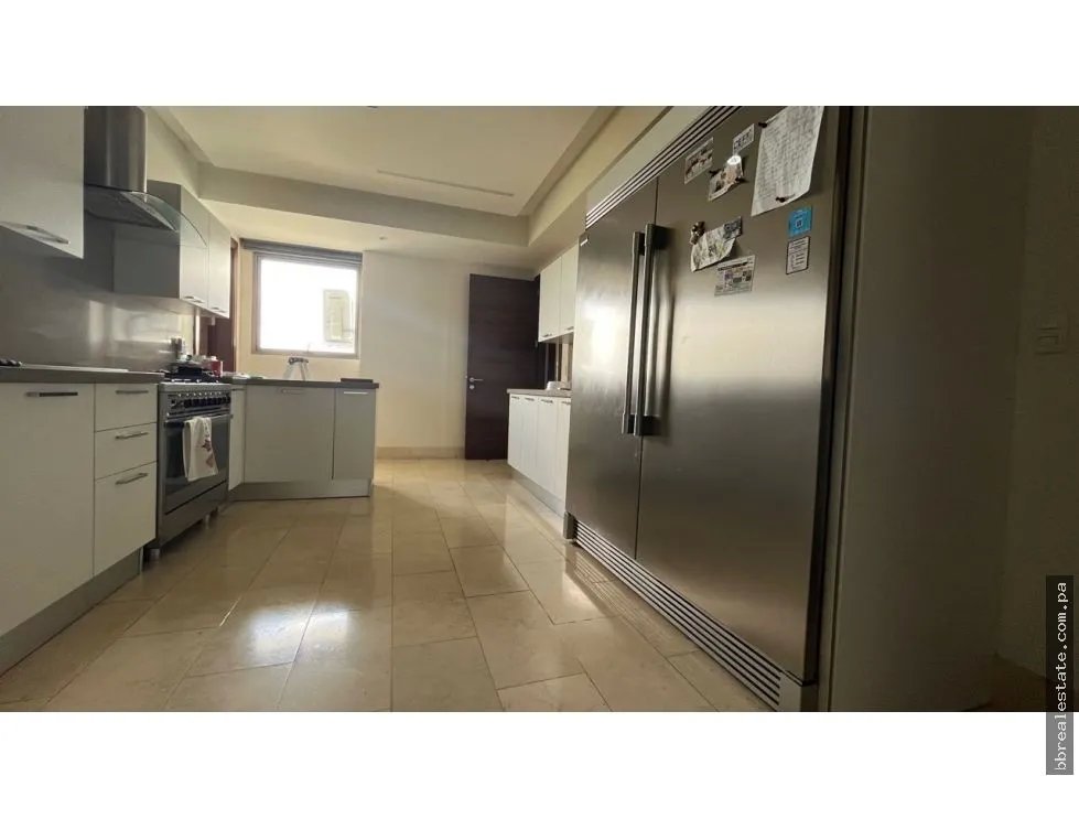 Venta de apartamento amoblado en Santa María, PH Greenview