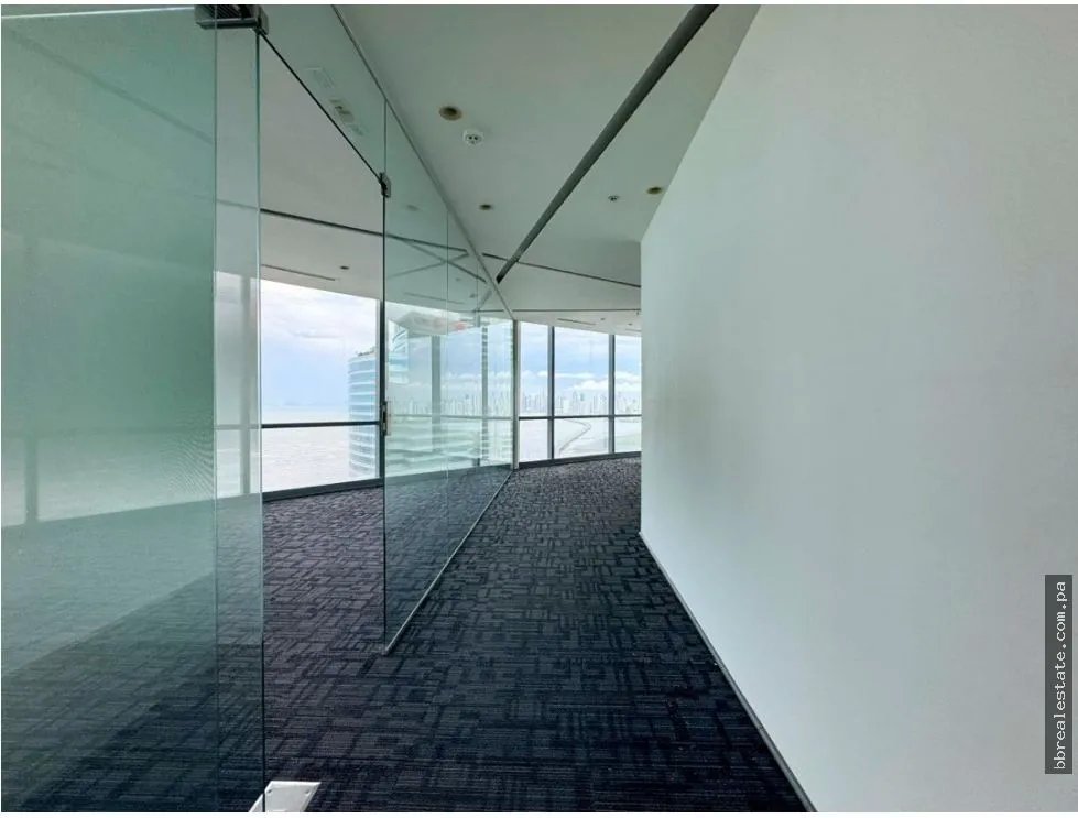 Office for rent in Costa del Este
