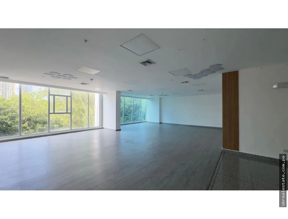 Alquiler de local comercial en Costa del Este, Avenida Cincuentenario