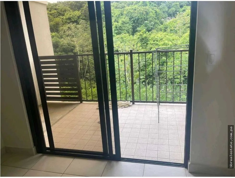 Apartment for sale in Clayton