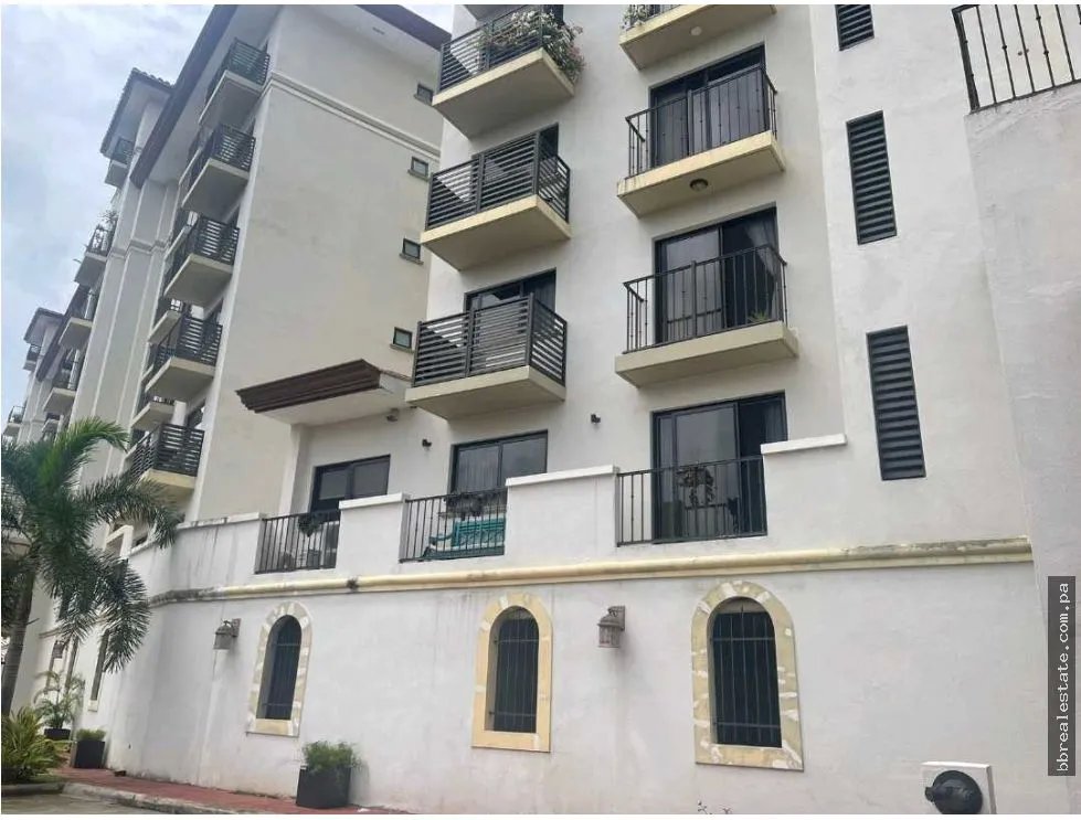 Apartment for sale in Clayton