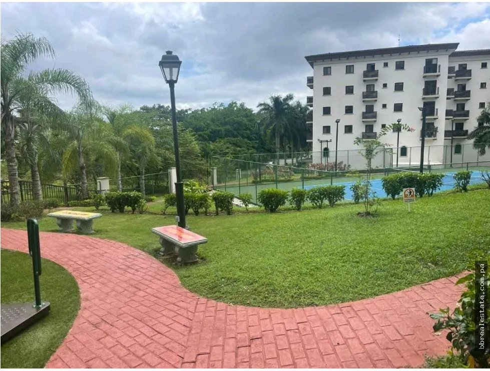 Apartment for sale in Clayton