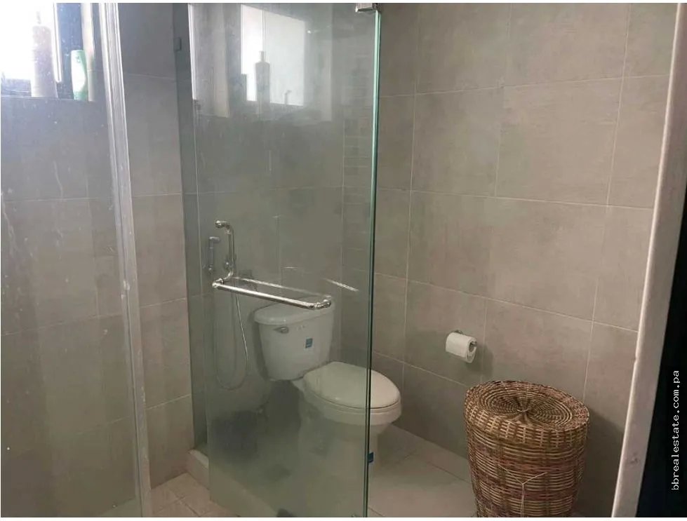 Apartment for sale in Clayton