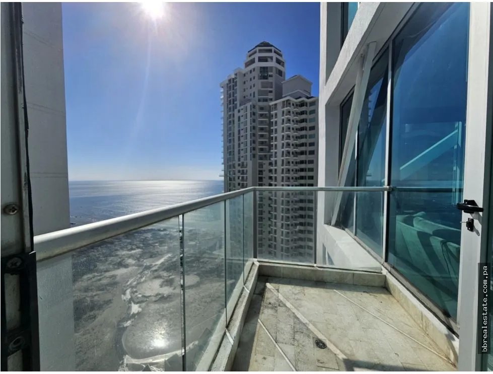 Apartment for sale in Punta Pacifica