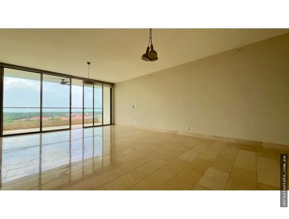 Apartment for sale in Santa Maria