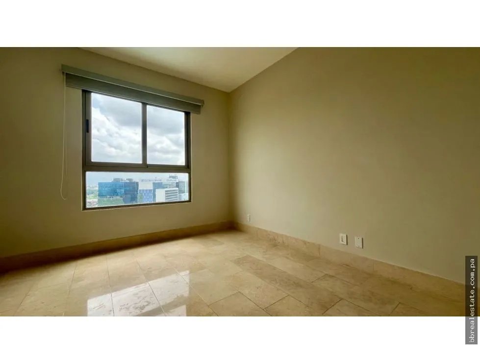 Venta de apartamento en PH Greenview, Santa Marìa